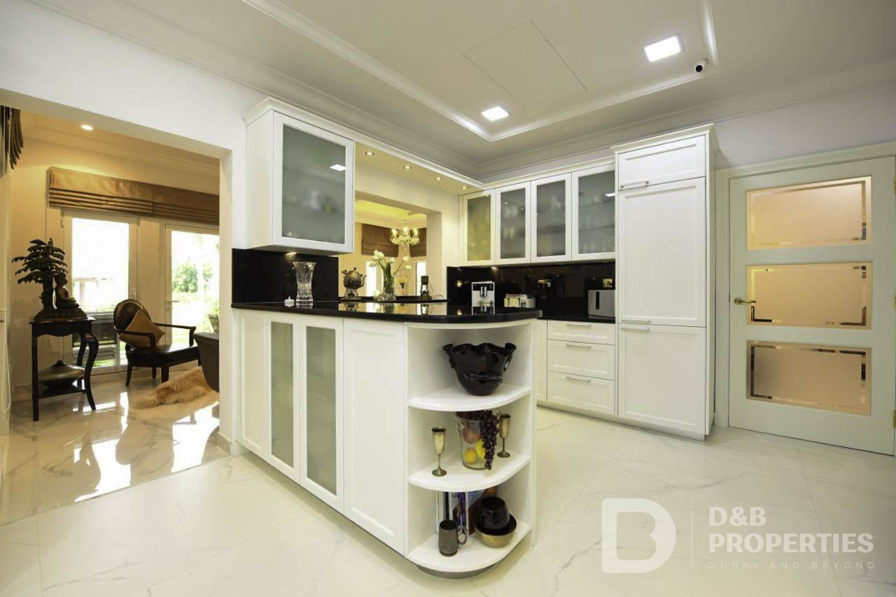 Luxury Living | Private Beach | Big Layout