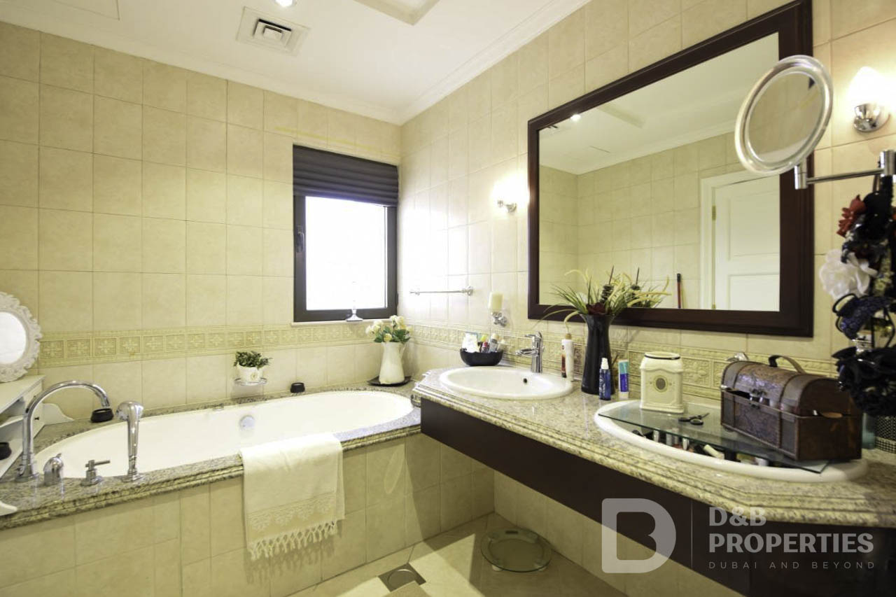 Luxury Living | Private Beach | Big Layout