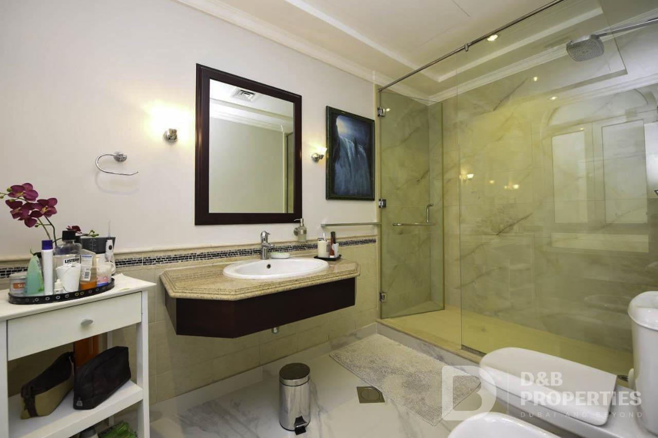 Luxury Living | Private Beach | Big Layout