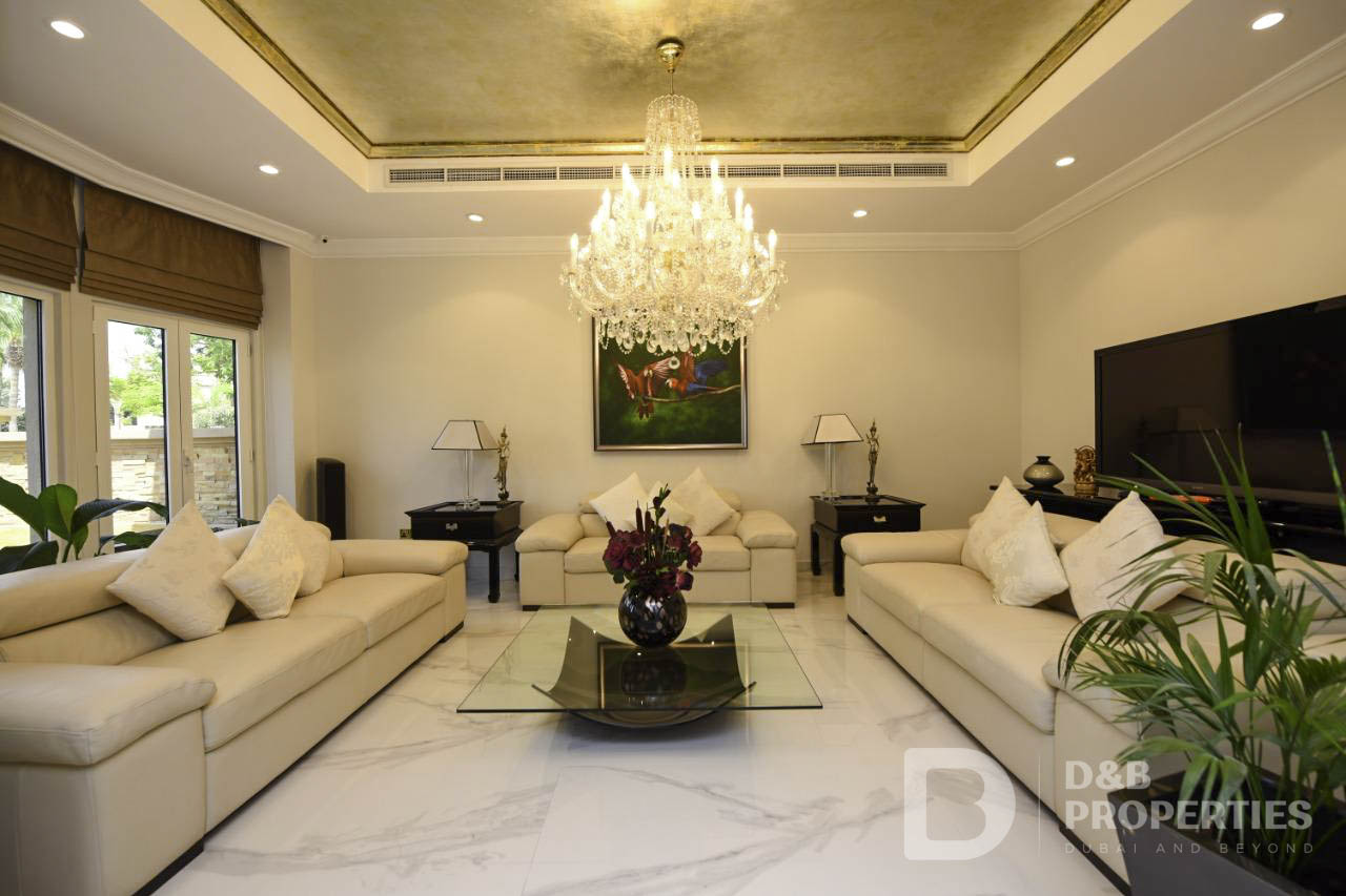 Luxury Living | Private Beach | Big Layout