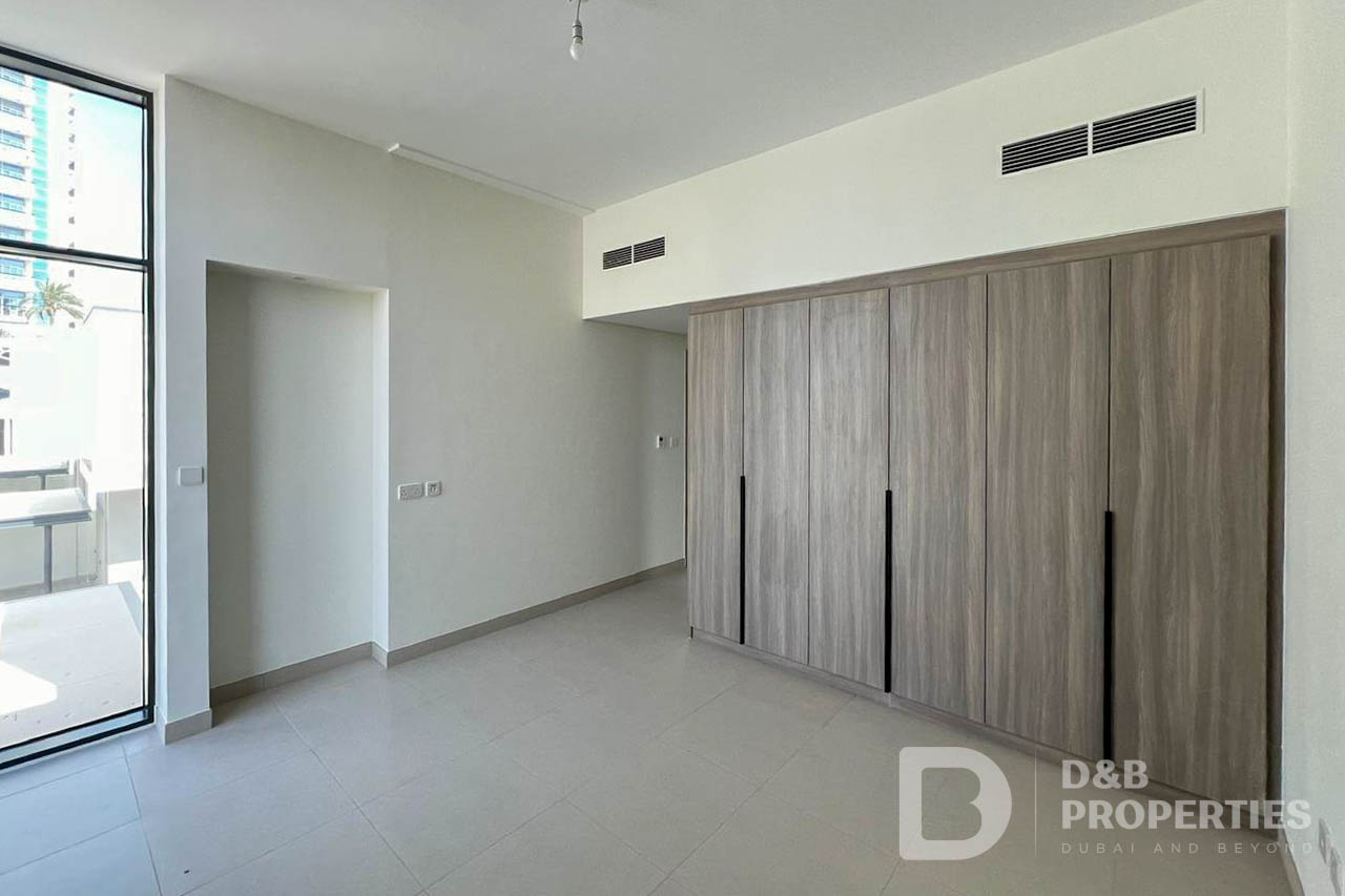 Family Community | Large Plot | Spacious 4BR Villa