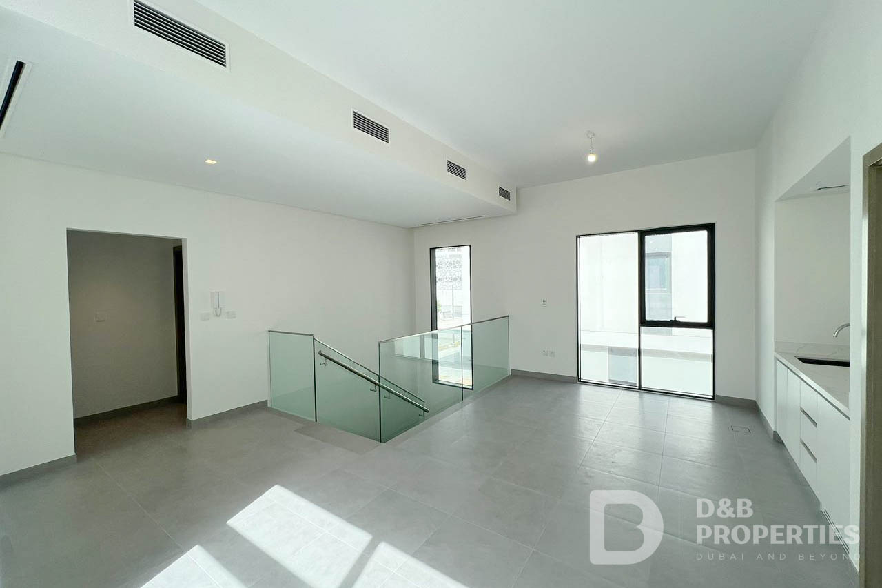 Family Community | Large Plot | Spacious 4BR Villa