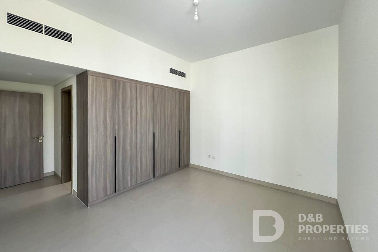Family Community | Large Plot | Spacious 4BR Villa