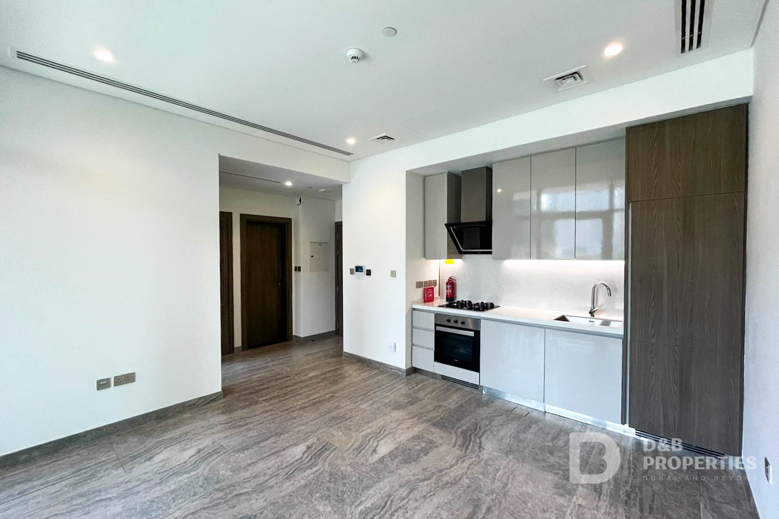 Vacant on May | Prime Location | Community View