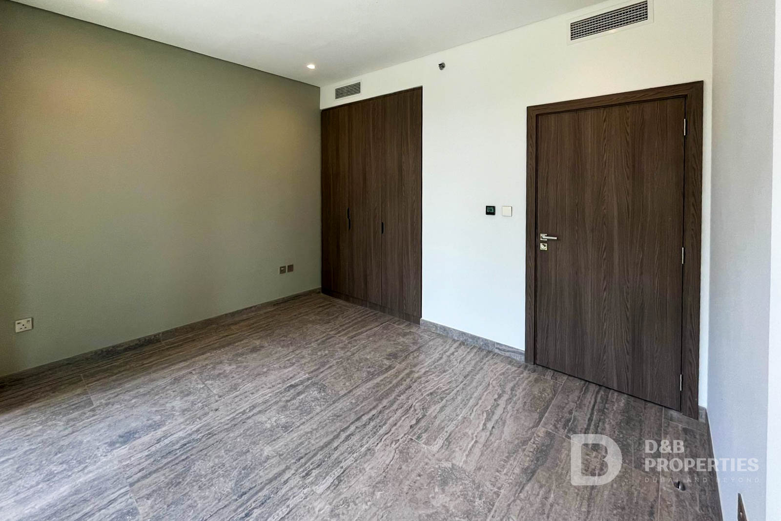 Vacant on May | Prime Location | Community View