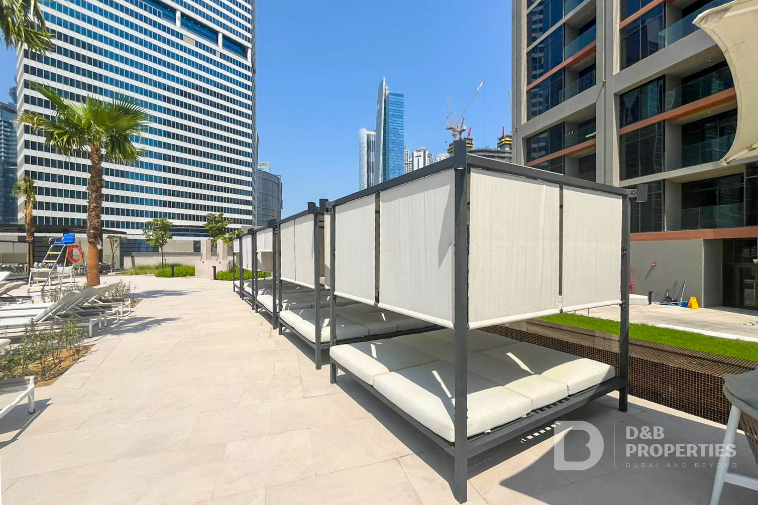 Vacant on May | Prime Location | Community View