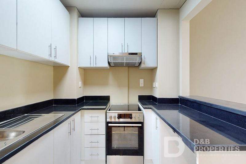 Exclusive | Spacious with Study Room | Vacant