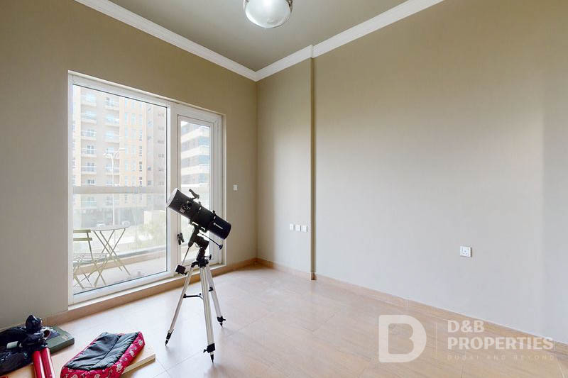 Exclusive | Spacious with Study Room | Vacant