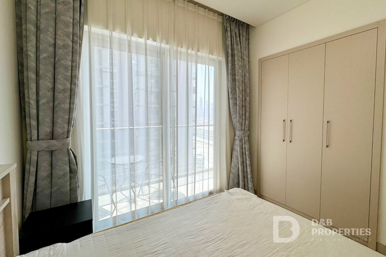 Burj Khalifa View | Pool Facing | Furnished