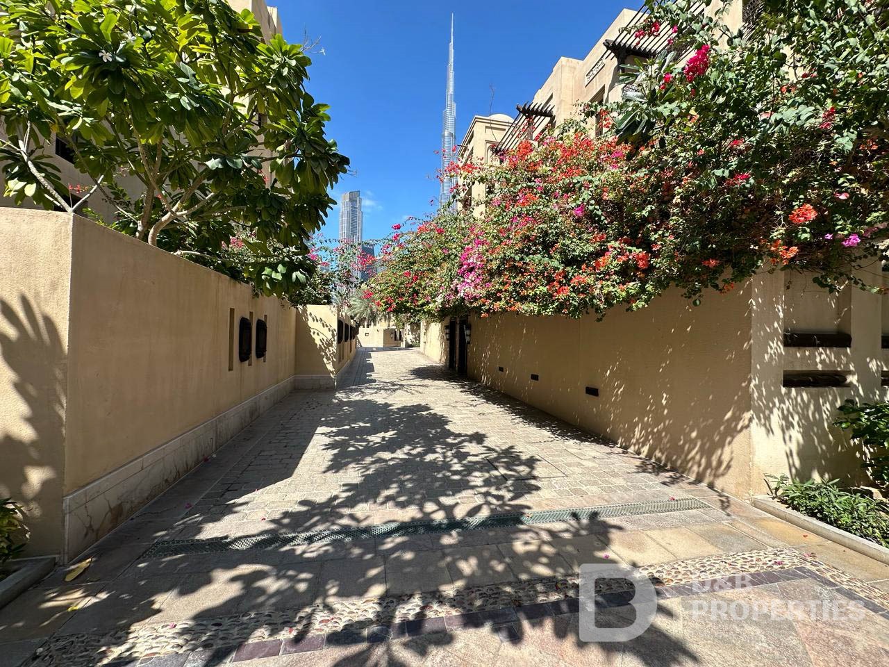 Burj Khalifa View | Tenanted | 3min to Dubai Mall