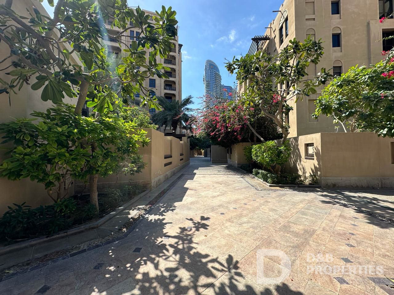 Burj Khalifa View | Tenanted | 3min to Dubai Mall
