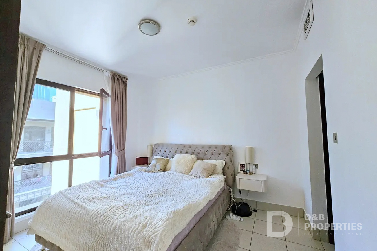 Burj Khalifa View | Tenanted | 3min to Dubai Mall