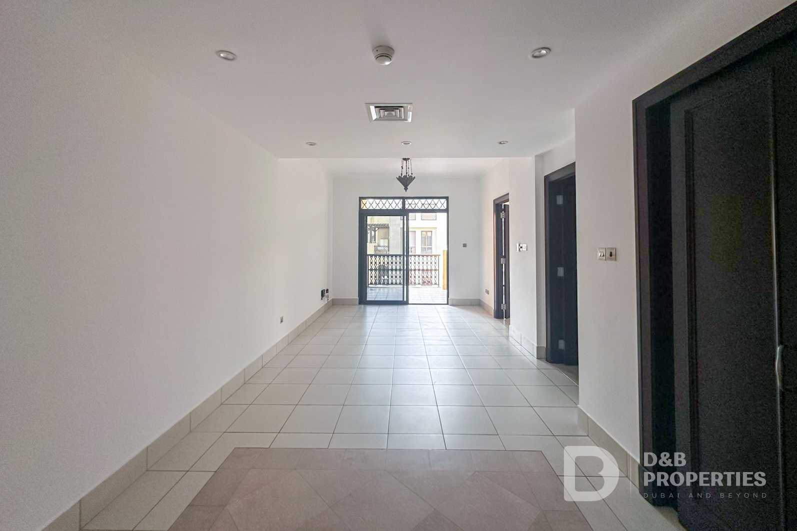Burj Khalifa View | Tenanted | 3min to Dubai Mall