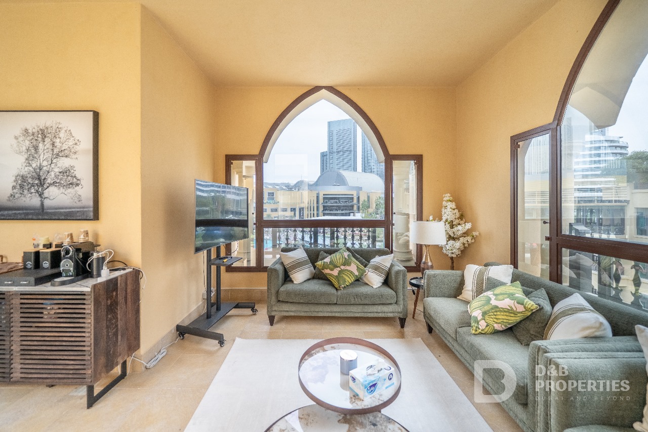Fountain and Burj Khalifa View | Jacuzzi | Vacant