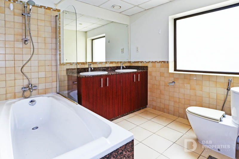 Stunning | 3 Bed | Garden And Pool View