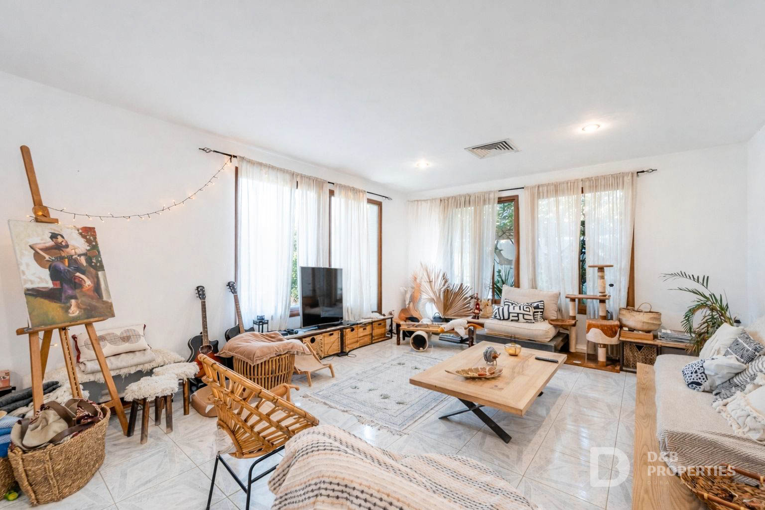 Prime Location | GCC Option | Corner Plot