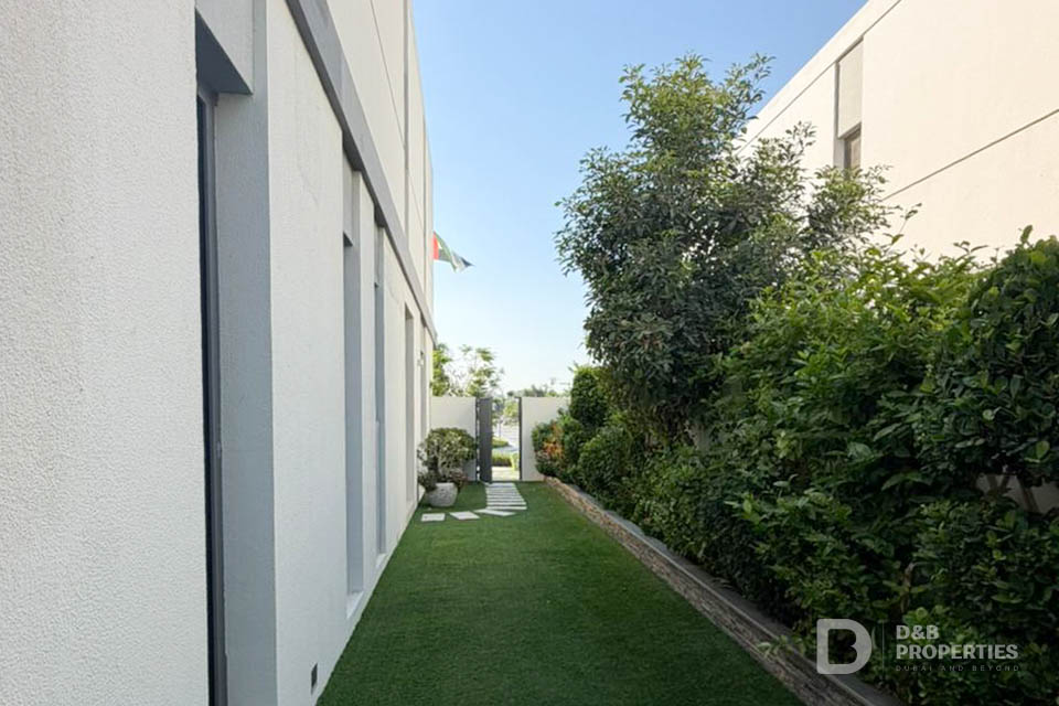 Spacious Layout | Fully Furnished | Upgraded