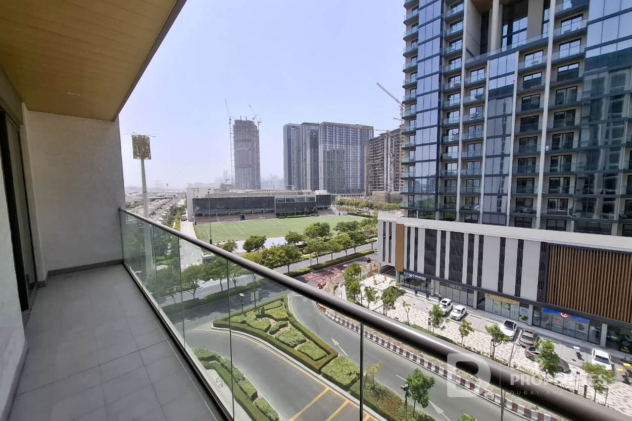 Spacious Layout | Mid Floor | Community View