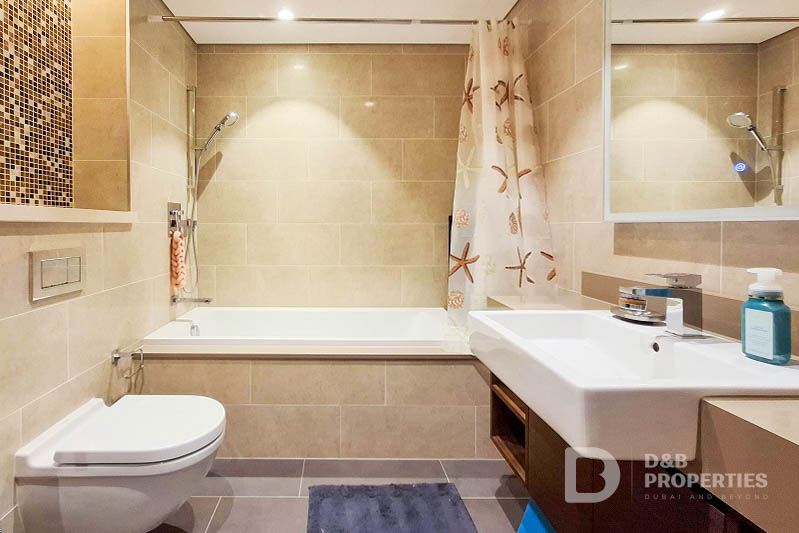 Spacious Layout | Mid Floor | Community View