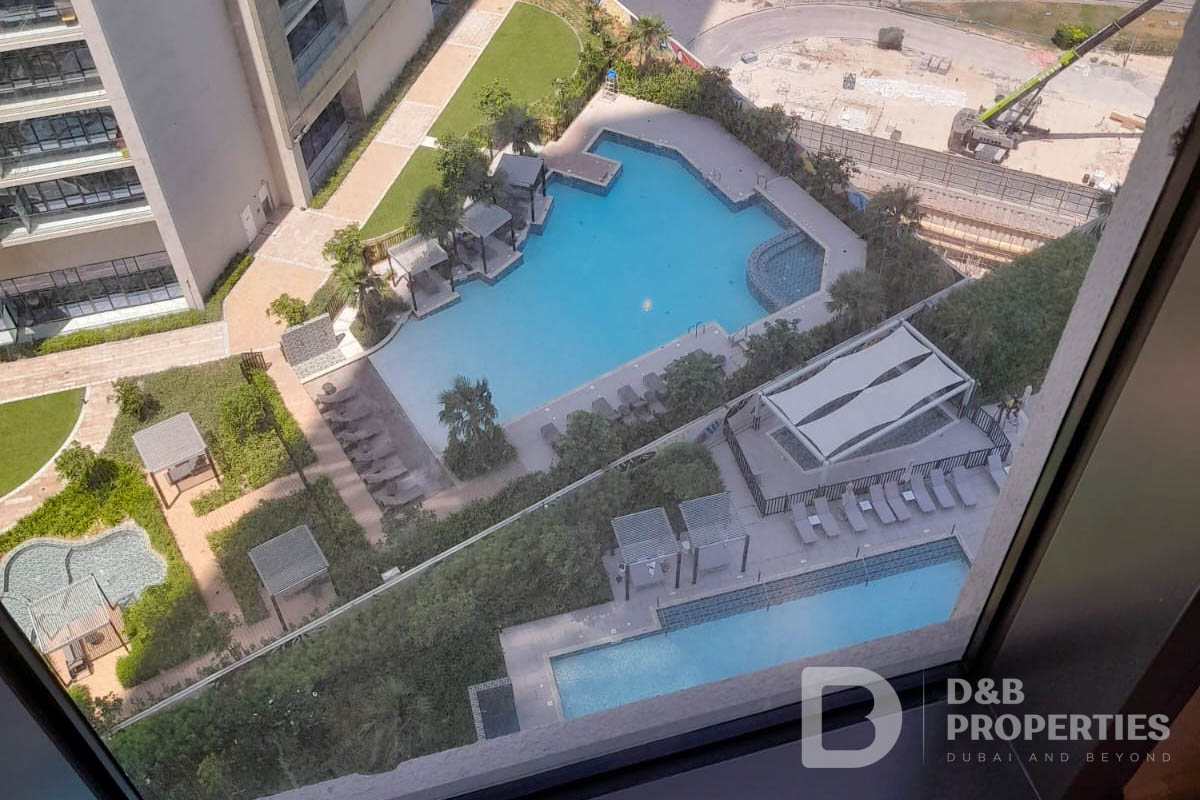 Spacious 1 Bedroom | High Floor | Vacant