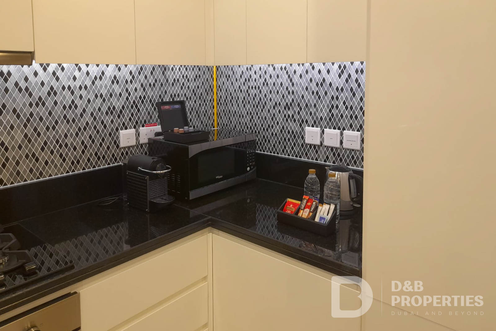 Spacious 1 Bedroom | High Floor | Vacant