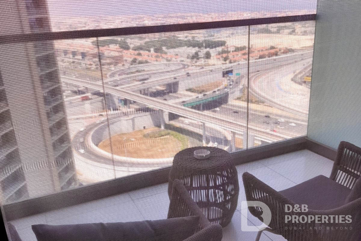 Spacious 1 Bedroom | High Floor | Vacant
