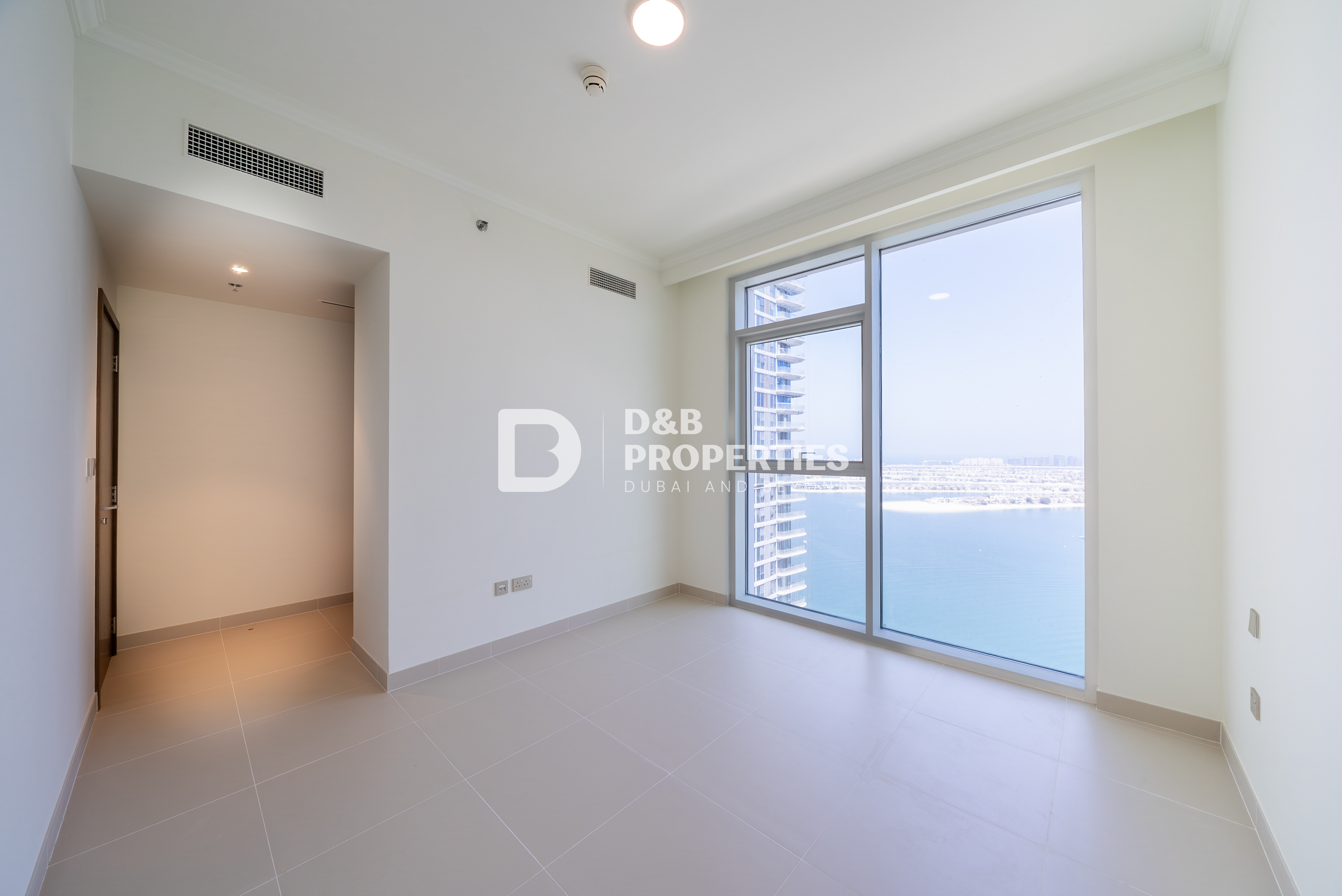 Luxury Waterfront Living | 2 Bedroom | Palm View
