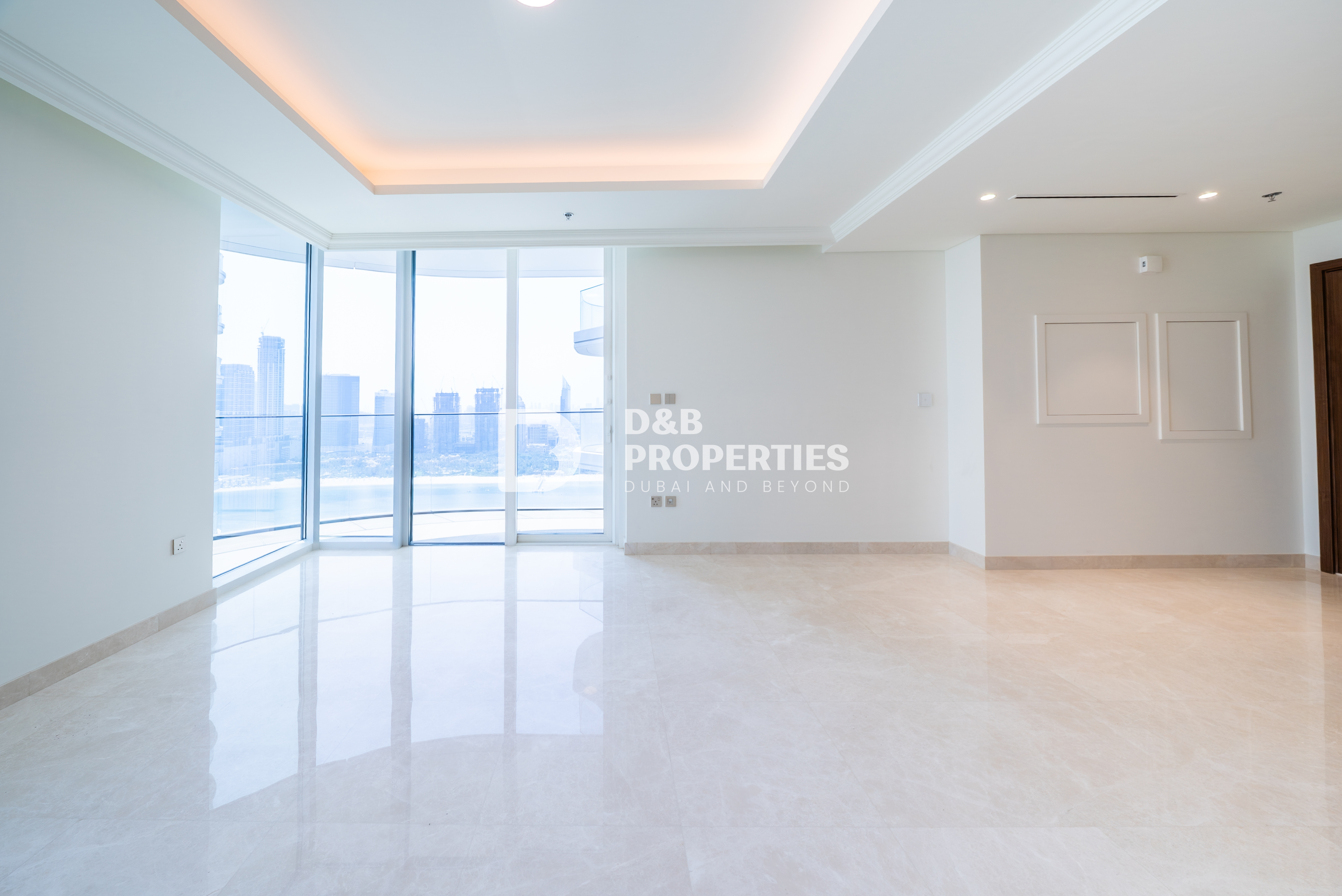 Luxury Waterfront Living | 2 Bedroom | Palm View