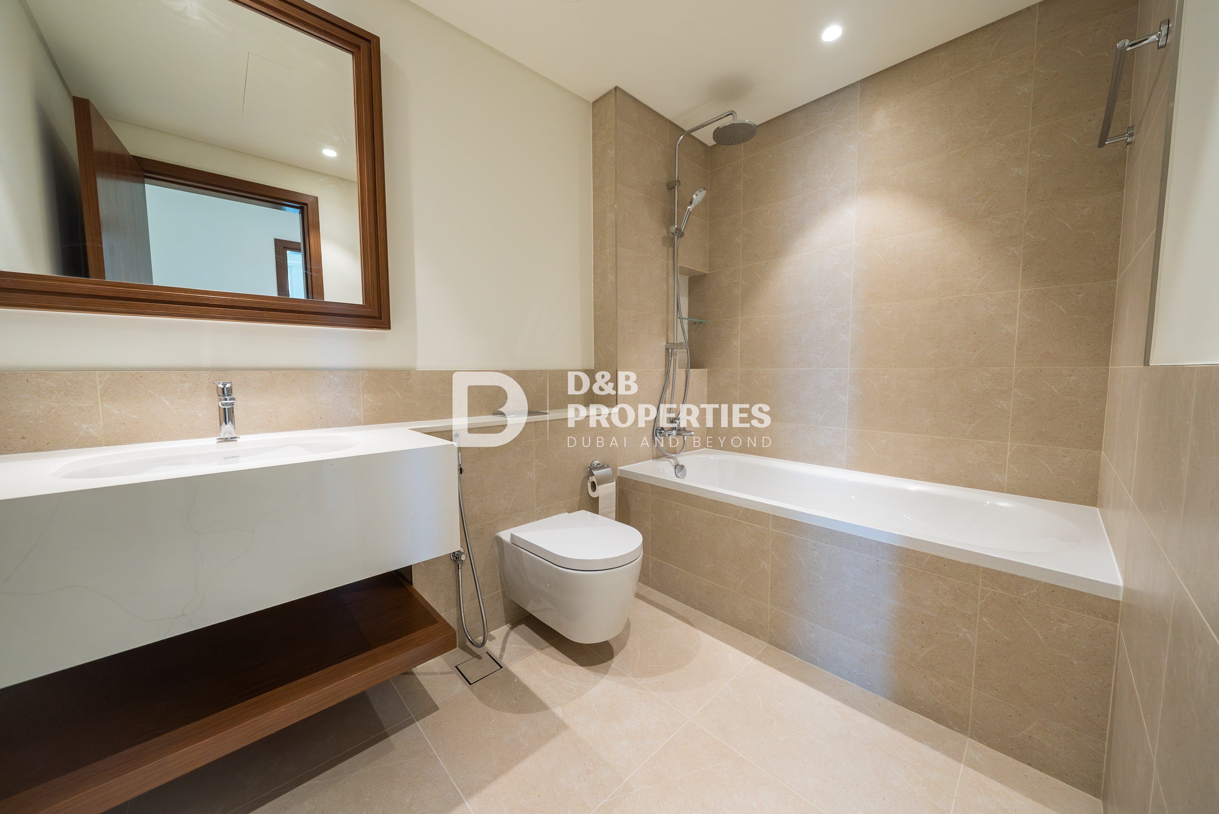Luxury Waterfront Living | 2 Bedroom | Palm View