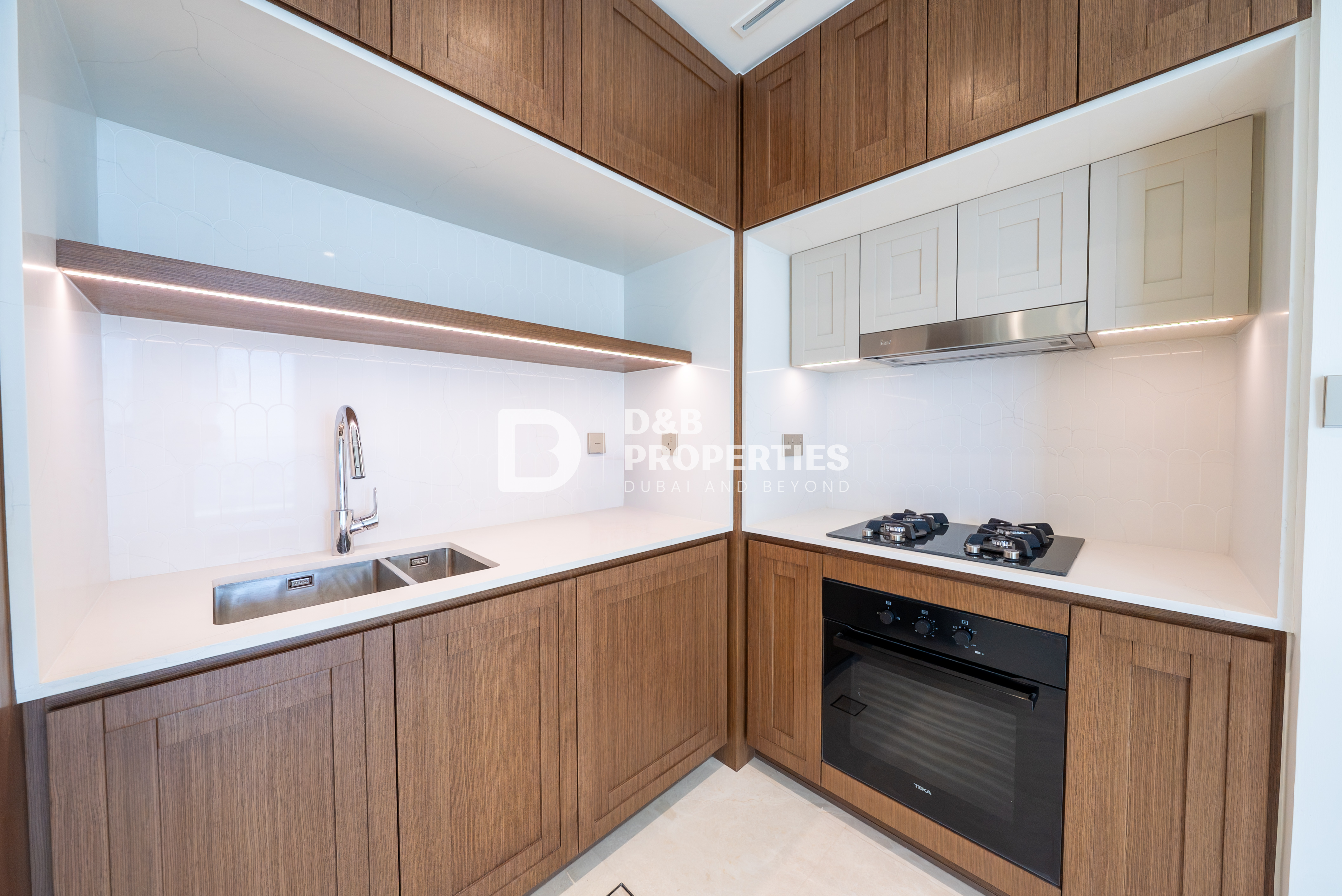 Luxury Waterfront Living | 2 Bedroom | Palm View