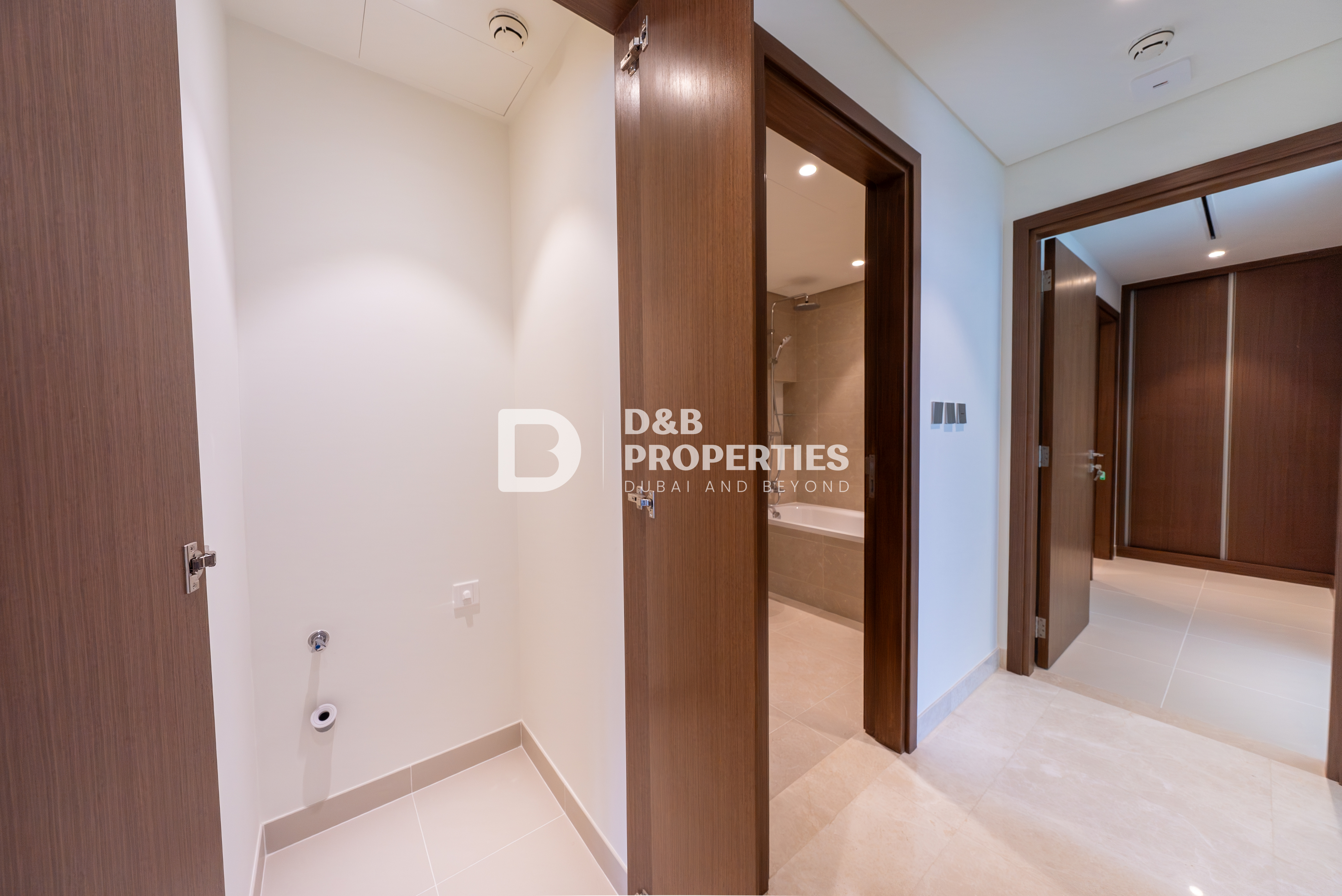 Luxury Waterfront Living | 2 Bedroom | Palm View