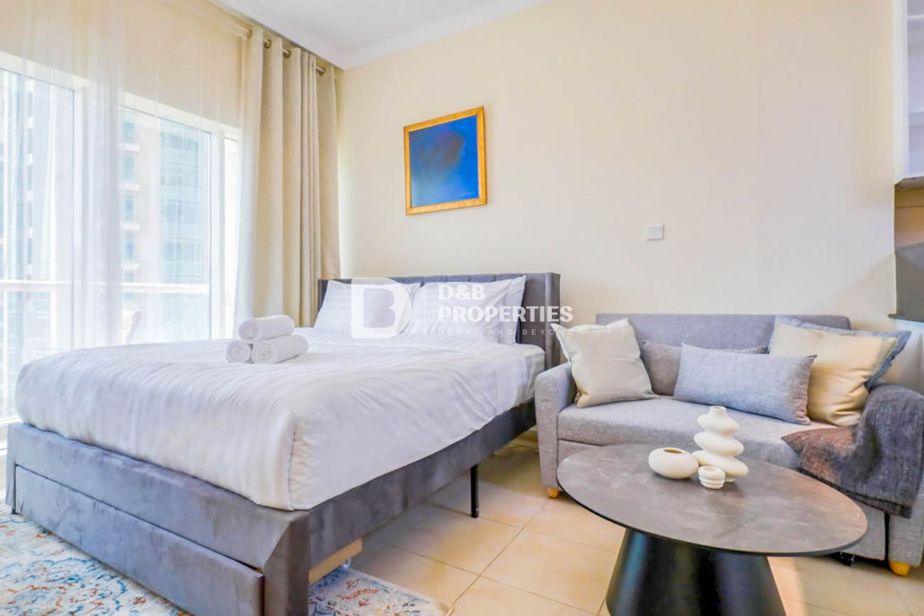 Upgraded studio | Fully Furnished | Vacant