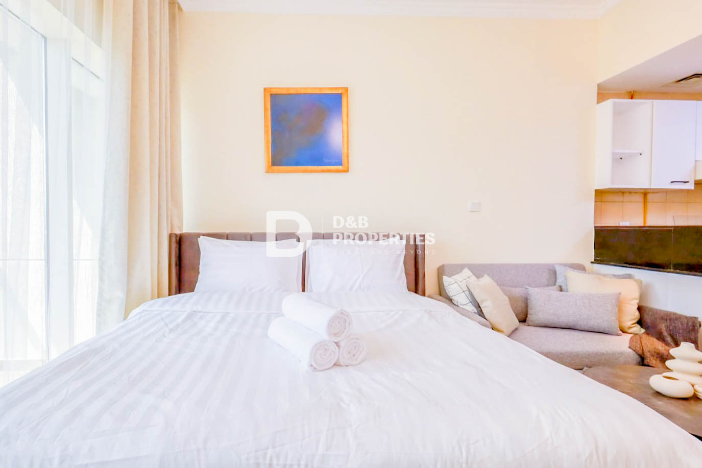 Upgraded studio | Fully Furnished | Vacant
