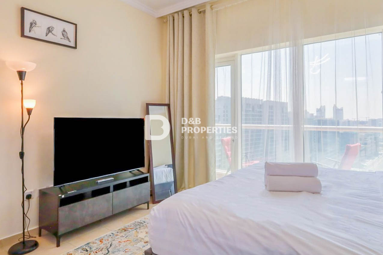Upgraded Studio | Fully Furnished | Vacant
