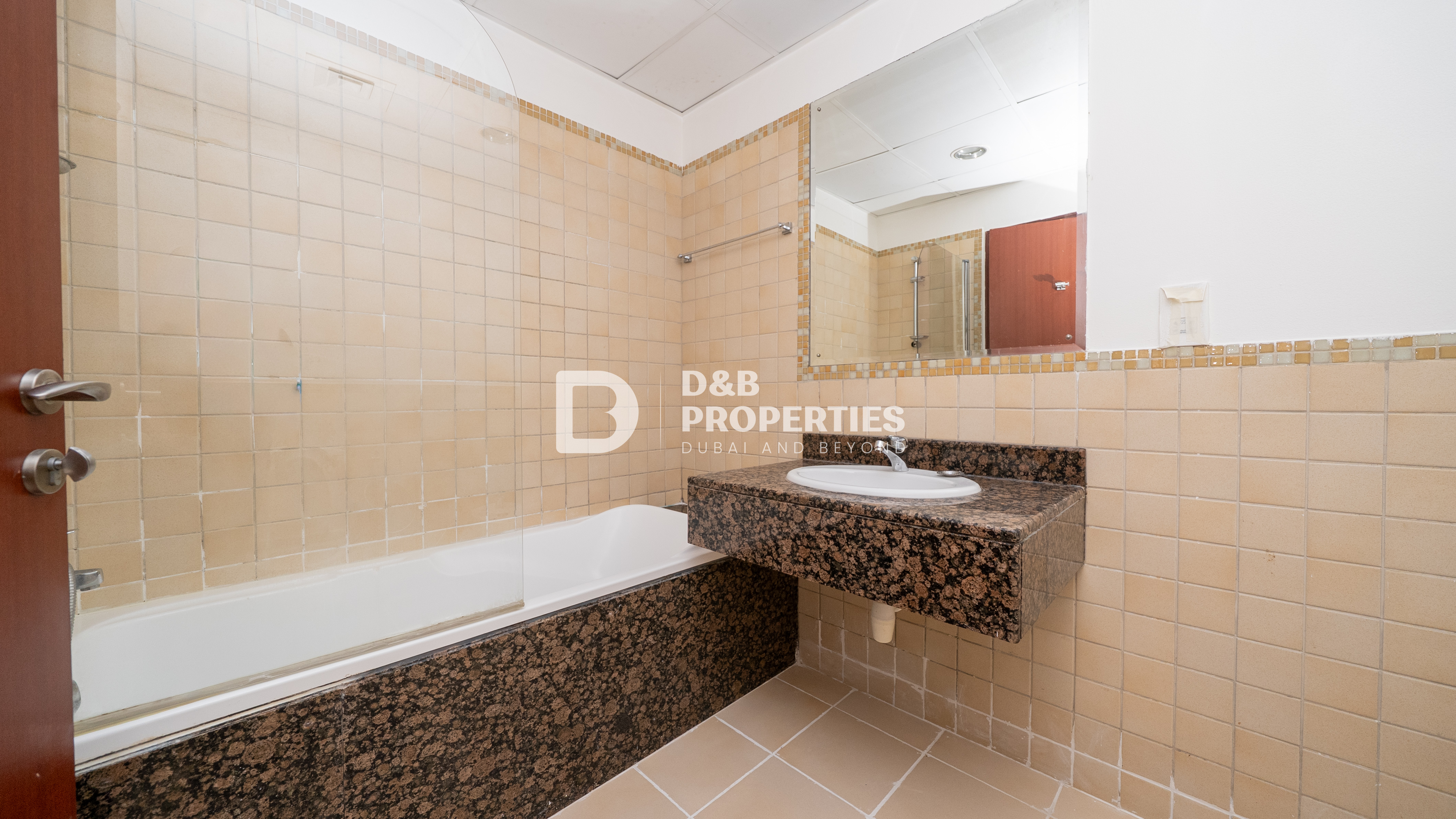 Stunning | 3 Bed | Garden And Pool View