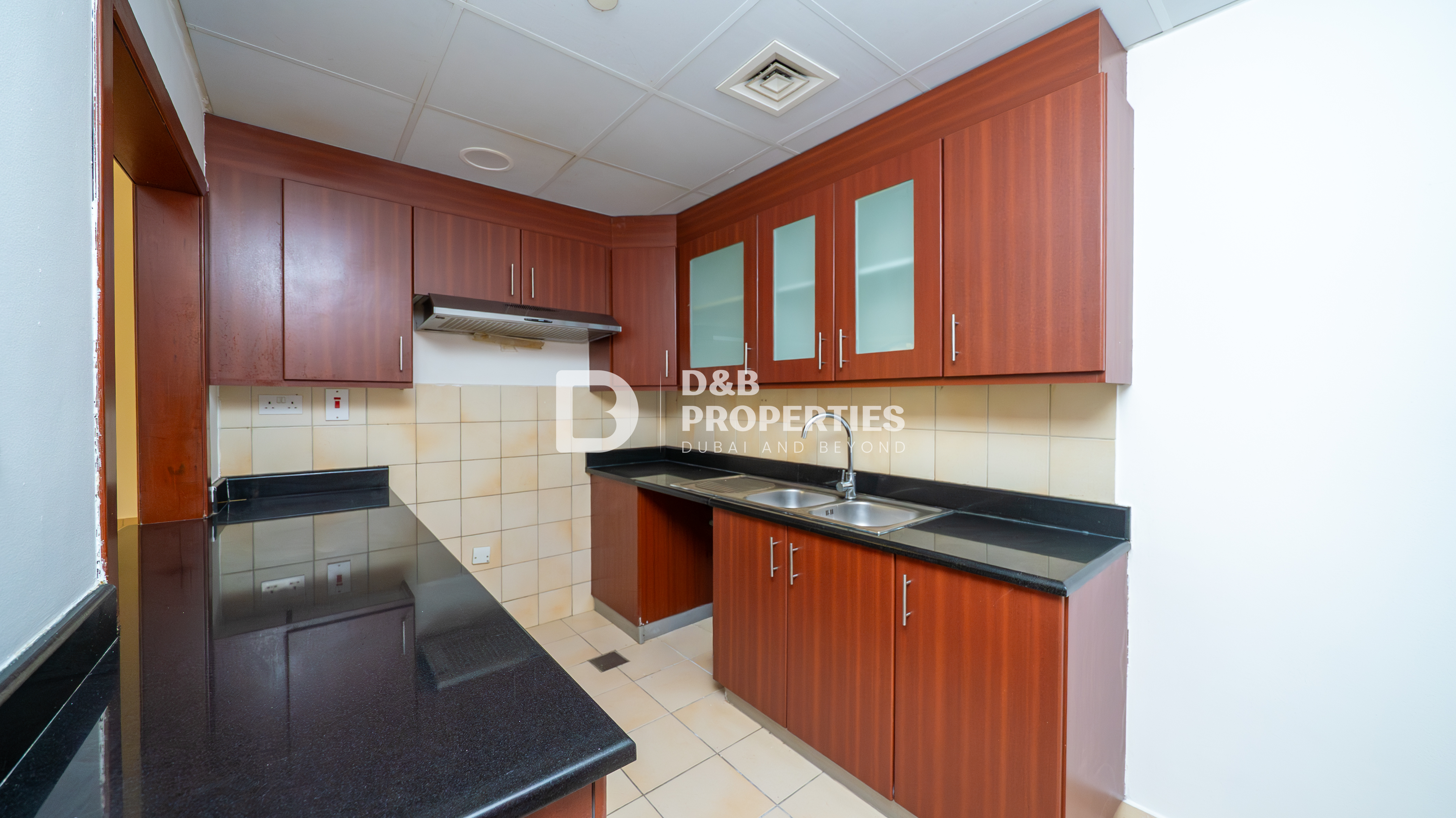 Stunning | 3 Bed | Garden And Pool View