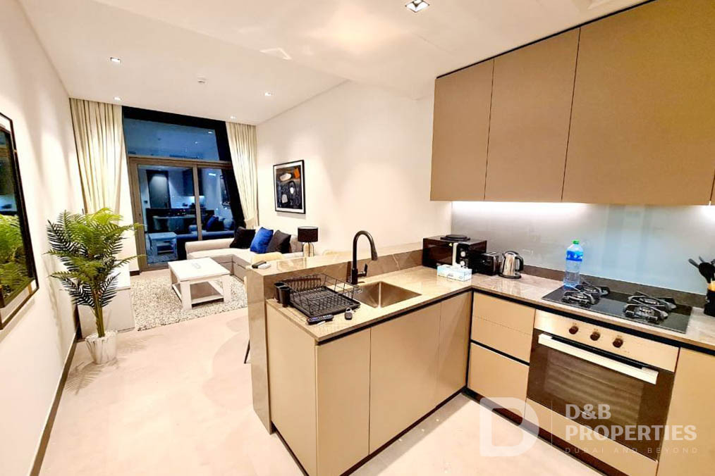 TASTEFULLY FURNISHED | CANAL VIEW | TENANTED