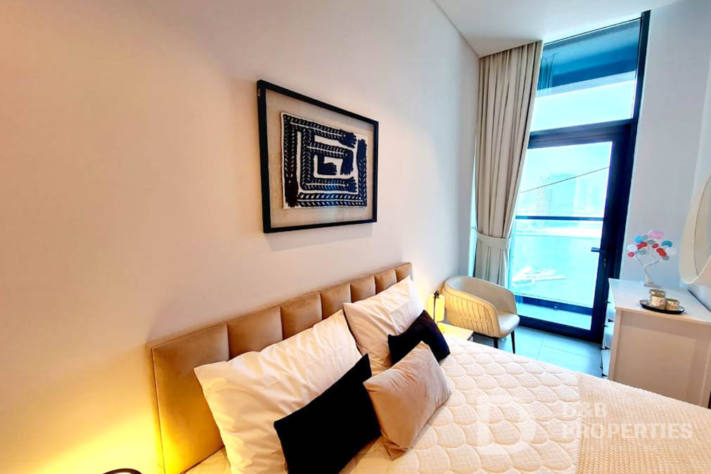 TASTEFULLY FURNISHED | CANAL VIEW | TENANTED