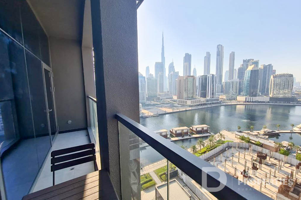 TASTEFULLY FURNISHED | CANAL VIEW | TENANTED