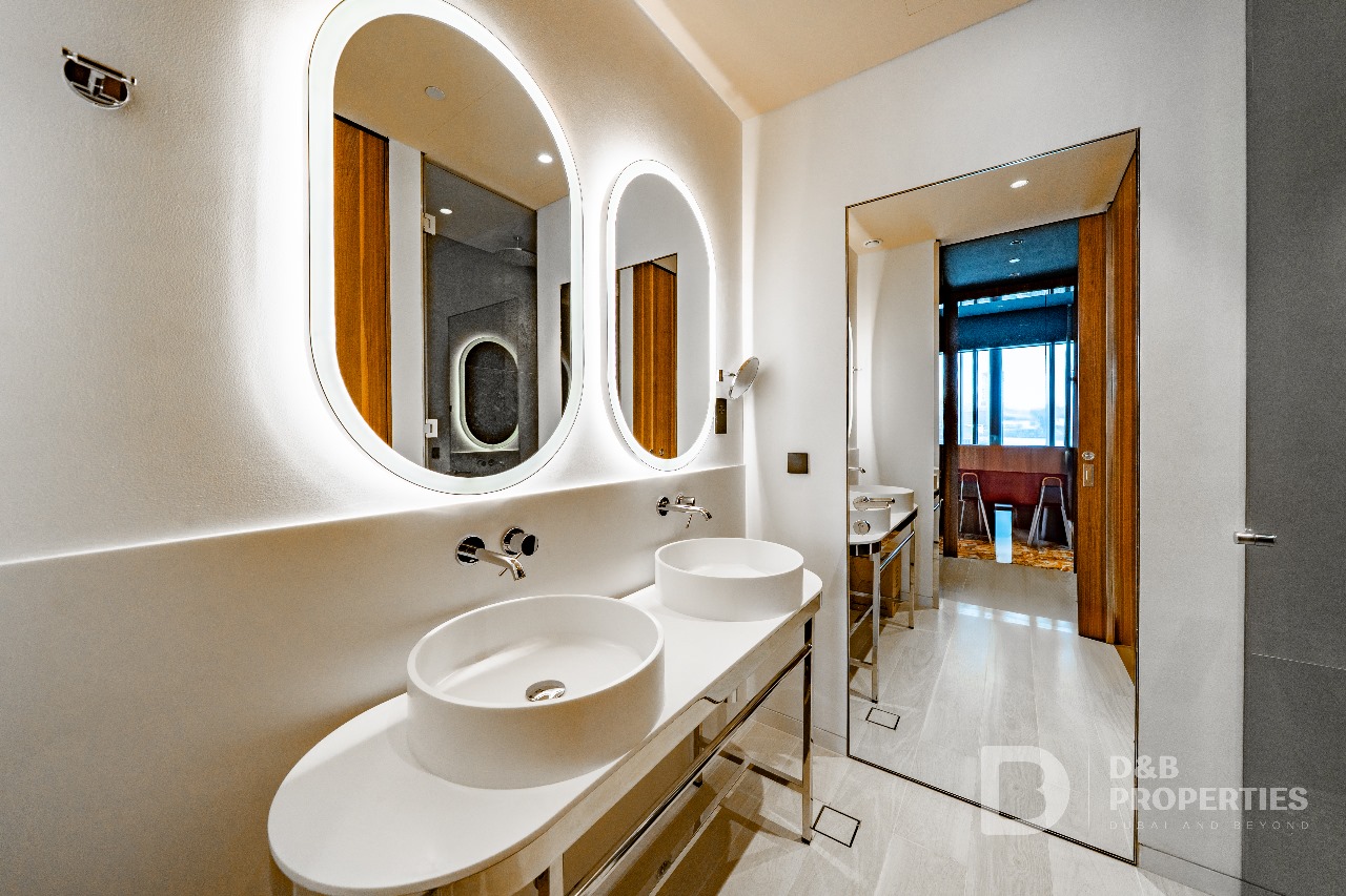BURJ KHALIFA VIEW | FURNISHED | READY TO MOVE