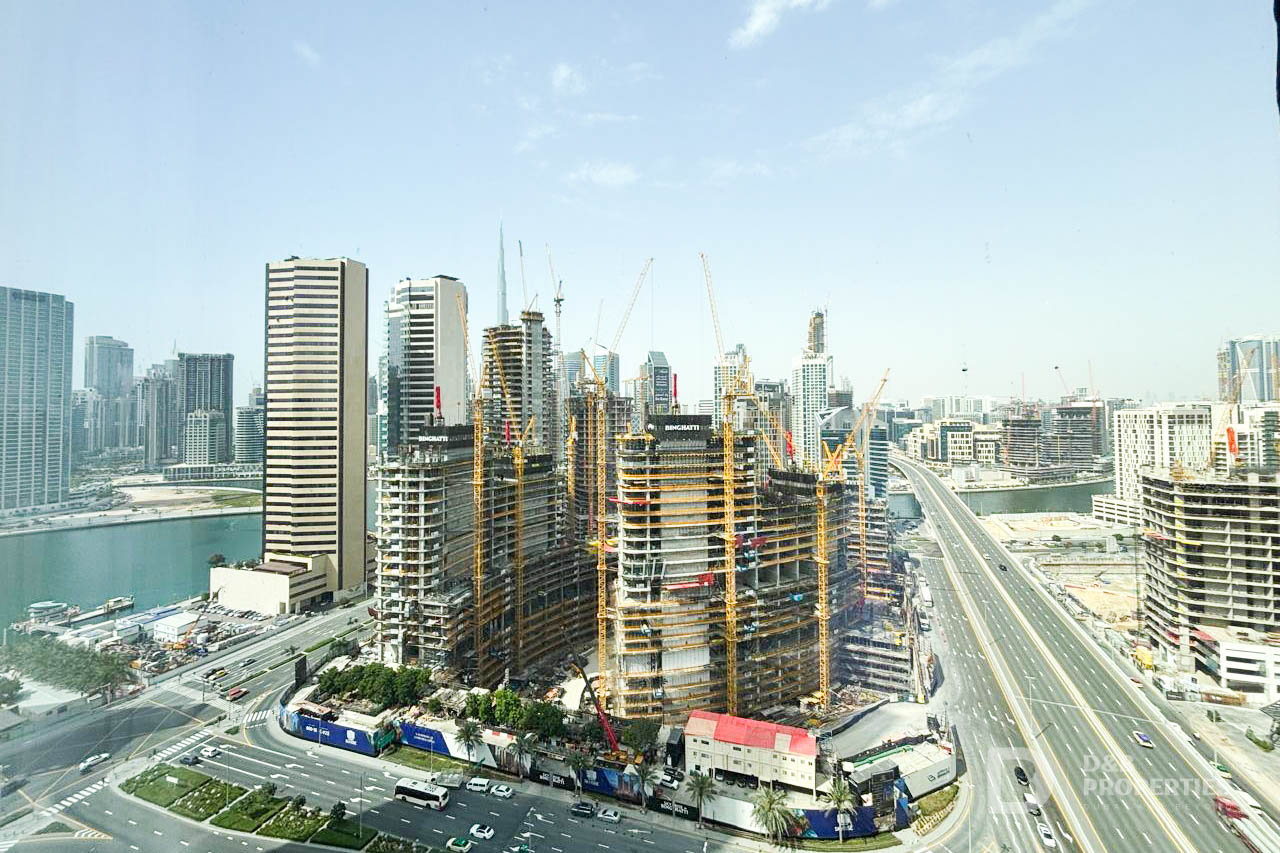BURJ KHALIFA VIEW | FURNISHED | READY TO MOVE
