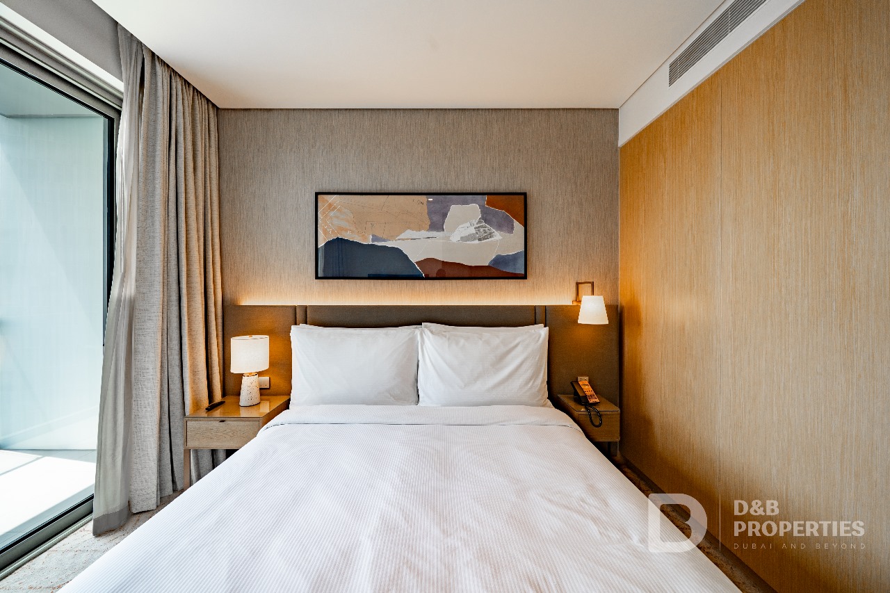 BURJ KHALIFA VIEW | FURNISHED | READY TO MOVE
