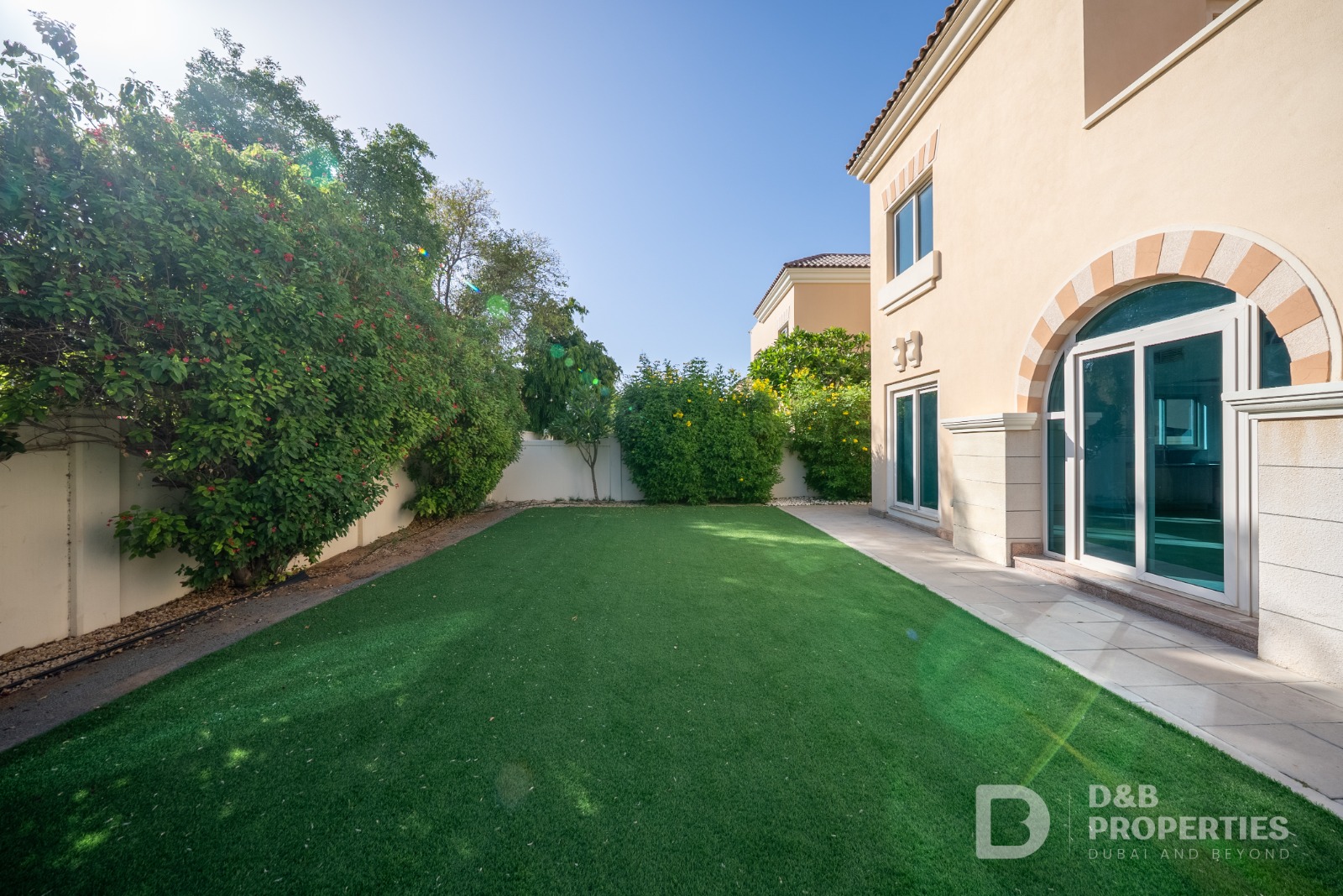 Vacant | Corner Villa | Large Plot | Type C2